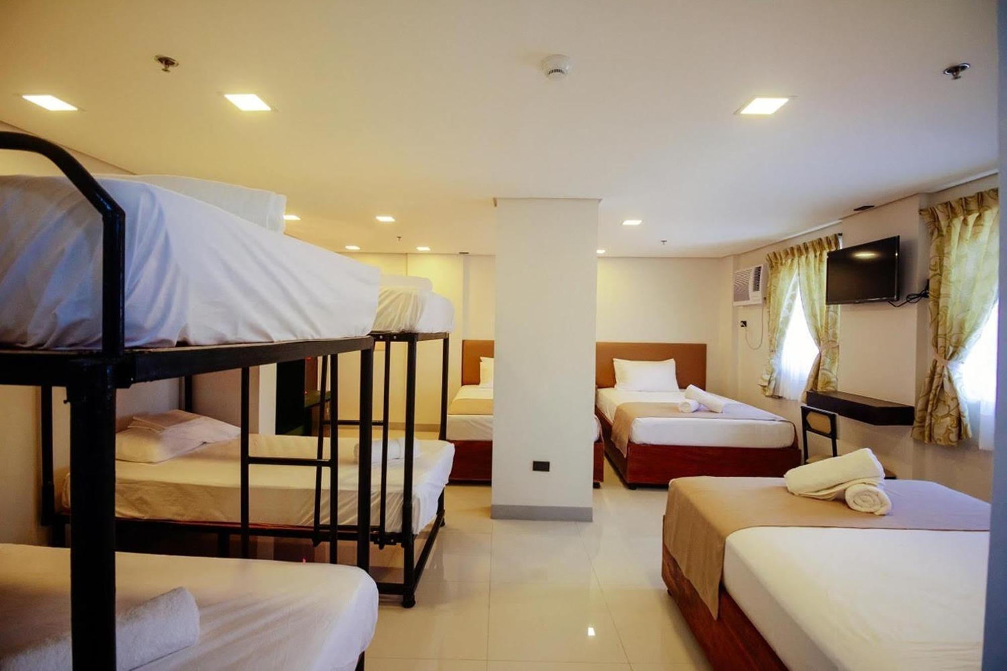 Belltower Csheli Suites Bantay - Vigan Exteriör bild